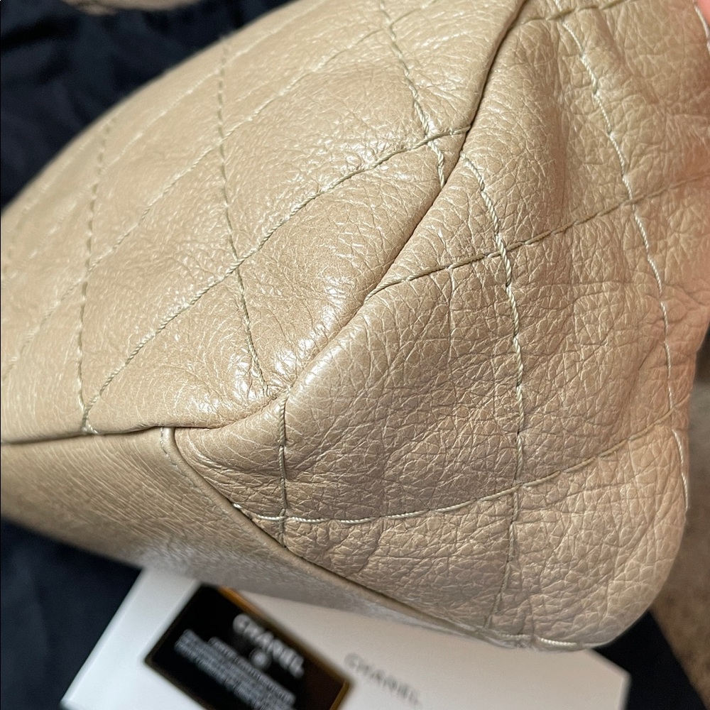 Chanel On the Road Flap Bag Quilted Leather Small - Picture 9 of 15